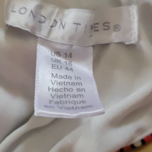 London Times Multicolored Medallion Maxi Dress - Picture 3 of 3